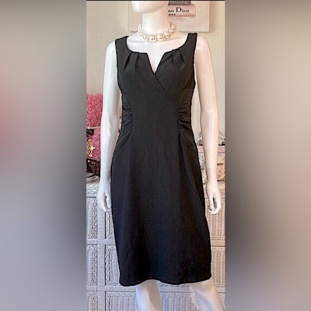 Adrianna Papell Black Sheath Midi Dress V-Neck Sleeveless